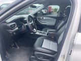 Used 2023 Ford Explorer XLT w/ Equipment Group 202A image 6