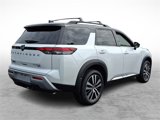 New 2025 Nissan Pathfinder Platinum image 4