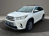 Used 2017 Toyota Highlander XLE image 3