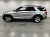 Used 2023 Ford Explorer XLT image 2