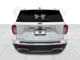 Used 2023 Ford Explorer Limited image 4