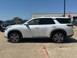 New 2025 Nissan Pathfinder Platinum image 5