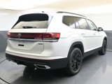 New 2026 Volkswagen Atlas SE image 5