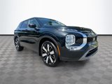 New 2025 Mitsubishi Outlander SE image 3