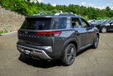 New 2025 Nissan Pathfinder SL w/ SL Premium Package image 3