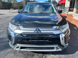 Used 2019 Mitsubishi Outlander SE image 2