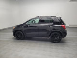 Used 2022 Chevrolet Trax LT w/ Midnight Edition image 3