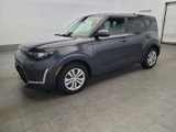 Used 2023 Kia Soul LX image 2