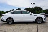 New 2025 Hyundai Sonata Limited image 3