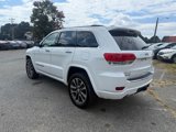 Used 2017 Jeep Grand Cherokee Overland image 3