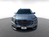 Used 2024 GMC Terrain SLT image 4