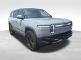 Used 2025 Rivian R1S Adventure image 2
