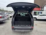 Used 2018 Land Rover Discovery HSE image 5