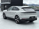 Used 2025 Porsche Cayenne Coupe image 3