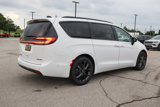 New 2025 Chrysler Pacifica Limited w/ Uconnect Theater Family Group image 4