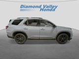 New 2025 Honda Pilot Black Edition image 2