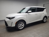 Used 2023 Kia Soul LX w/ LX Technology Package image 2