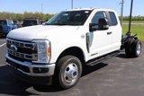 New 2025 Ford F350 4x4 SuperCab DRW Super Duty image 6