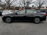Used 2024 Nissan Altima 2.5 SV image 6