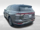 Used 2023 Lincoln Aviator AWD w/ Premium Package image 3