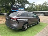 Used 2021 Toyota Sienna XLE image 4