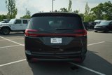 Used 2024 Chrysler Pacifica Limited w/ S Appearance Package image 4