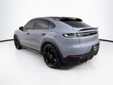 Used 2024 Porsche Cayenne Turbo GT image 5
