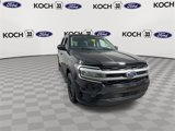 Used 2024 Ford Expedition XLT image 3