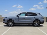 Certified 2025 Porsche Cayenne image 2
