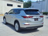 New 2025 Mitsubishi Outlander ES image 3