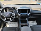 Used 2023 GMC Acadia SLE w/ Driver Convenience Package image 2