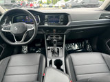 Used 2024 Volkswagen Jetta SE image 6