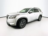 Used 2024 Nissan Pathfinder SV image 3