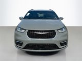 Used 2022 Chrysler Pacifica Pinnacle image 2