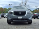 New 2025 Nissan Pathfinder Platinum image 3