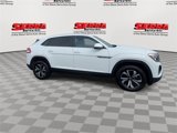 Used 2024 Volkswagen Atlas Cross Sport SE image 3