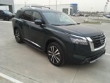 New 2025 Nissan Pathfinder Platinum image 3