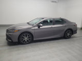 Used 2021 Toyota Camry SE image 2