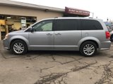 Used 2020 Dodge Grand Caravan SXT image 2