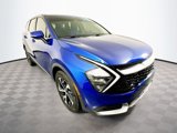 Used 2023 Kia Sportage EX image 3