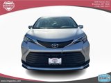 Used 2022 Toyota Sienna LE image 3