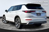 New 2025 Mitsubishi Outlander SE image 3