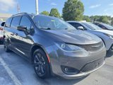 Used 2020 Chrysler Pacifica Limited w/ Advanced Safetytec Group image 3