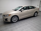 Used 2019 Ford Fusion SE image 2