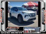 Used 2025 Nissan Rogue S image 4