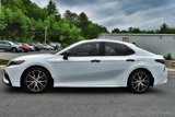 Used 2023 Toyota Camry SE image 4
