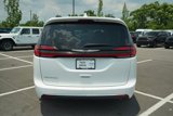 Used 2022 Chrysler Pacifica Touring-L image 4