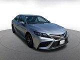 Used 2024 Toyota Camry SE image 3