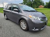 Used 2015 Toyota Sienna XLE w/ Entertainment Package image 4