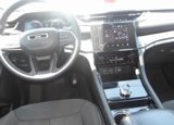 Used 2023 Jeep Grand Cherokee L Laredo image 3